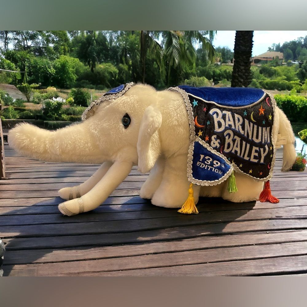 Vintage Ringling Bros Barnum & Bailey Circus Plush White Elephant 139th Edition